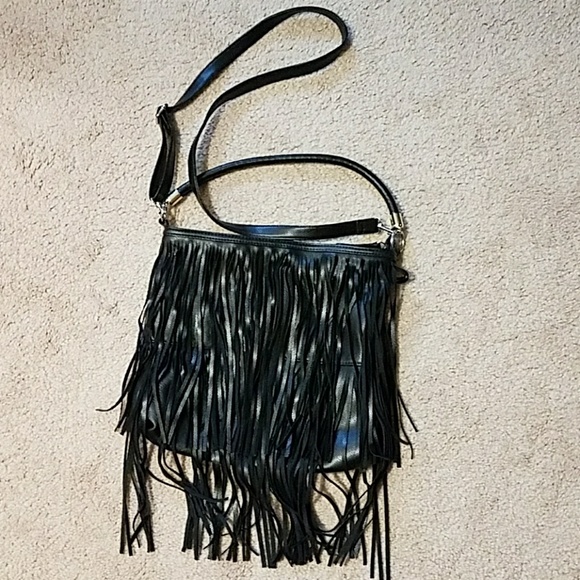 Signature Studio Handbags - Black fringe bag